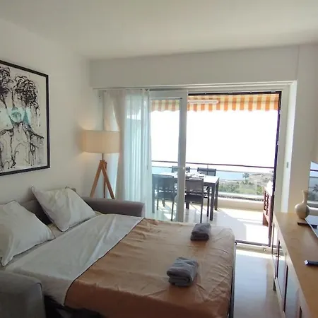 Sea View, Pool, Tennis, Ac - Near Cannes Апартаменты *